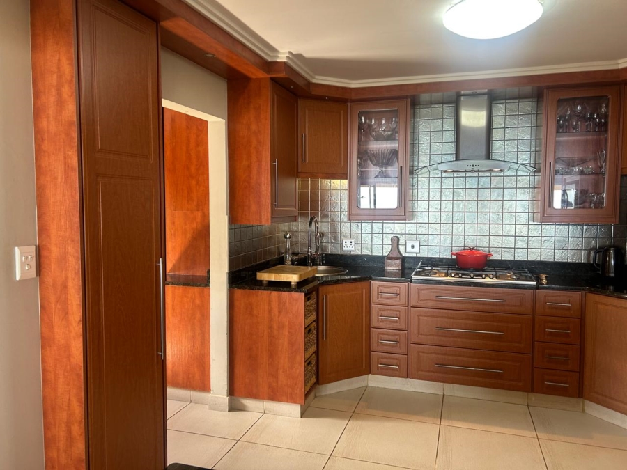 6 Bedroom Property for Sale in Da Nova Western Cape
